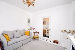 Sitting room - click for photo gallery